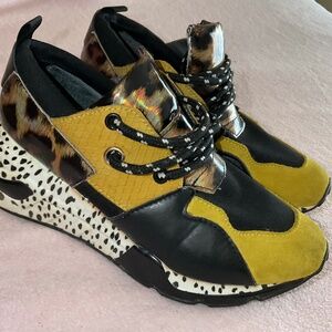 Steve Madden cliff platform sneakers